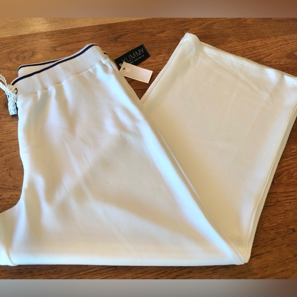 Cable & Gauge White Wide Leg Lounge Pants with Navy Trim